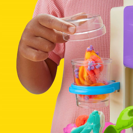 Play - Doh Regenboog IJsmaker Playset koop je bij Babywinkel