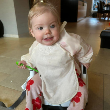 Silly Billyz Slabbetje Small Met Lange Mouwen White Sand koop je bij Babywinkel