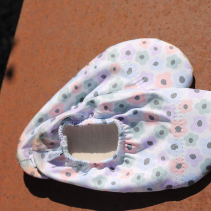 Slipstop Waterschoentjes Flower Colorful Girls koop je bij Babywinkel