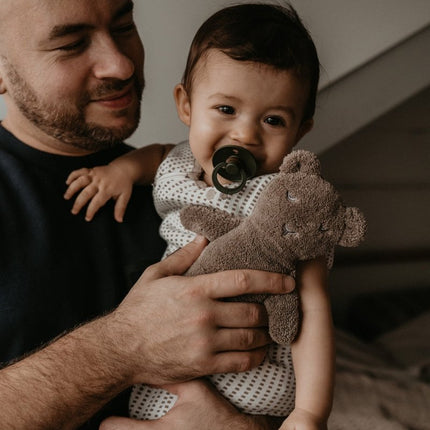 Snoozebaby Slaapzak Baby Mouwloos Warm Brown koop je bij Babywinkel