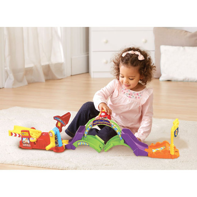 Vtech Speelgoed Autobaan Toet Toet Auto Race & Stunt Looping koop je bij Babywinkel